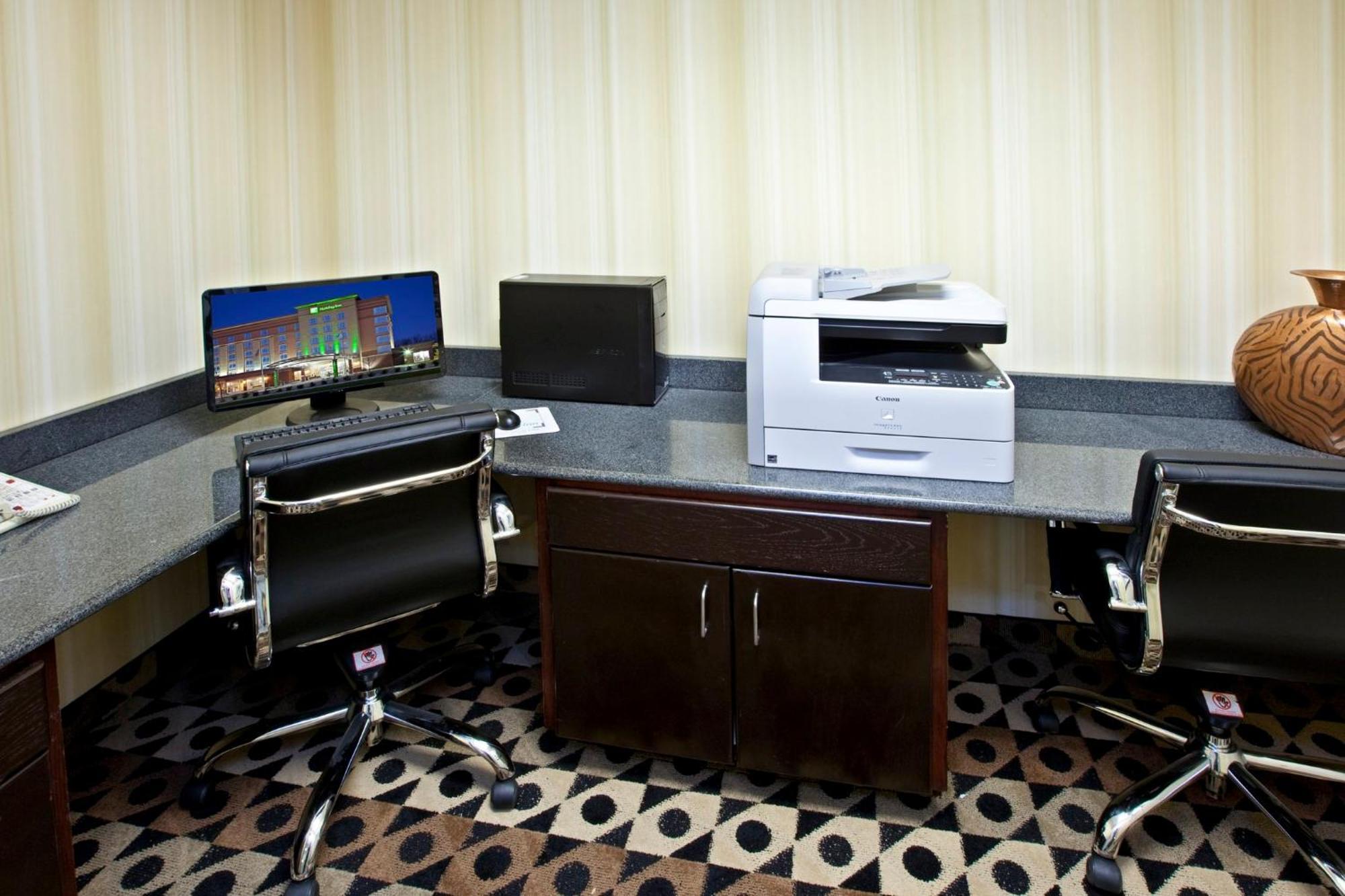 Holiday Inn Louisville Airport South By Ihg Exterior photo