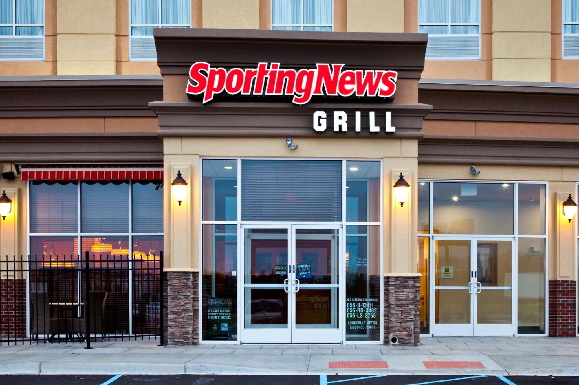 Holiday Inn Louisville Airport South By Ihg Exterior photo